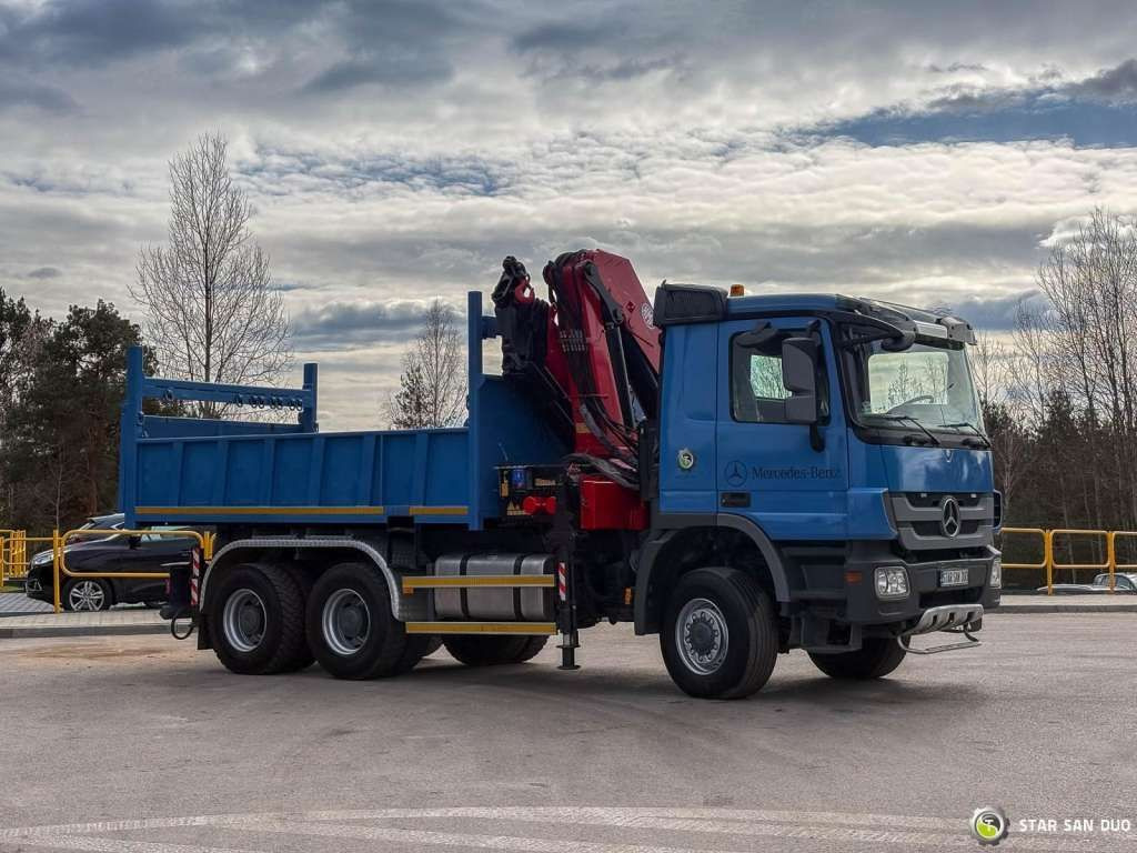 Mercedes-Benz ACTROS 3341 6x6 HMF 4220 K4 CRANE KIPPER - Kamion me vinç: foto 4 Mercedes-Benz ACTROS 3341 6x6 HMF 4220 K4 CRANE KIPPER - Kamion me vinç: foto 4