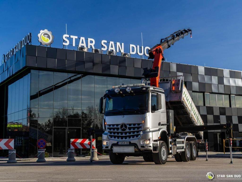 Mercedes-Benz AROCS 2651 6x6 PALFINGER PK 34002 CRANE KIPER - Kamion vetëshkarkues: foto 1 Mercedes-Benz AROCS 2651 6x6 PALFINGER PK 34002 CRANE KIPER - Kamion vetëshkarkues: foto 1
