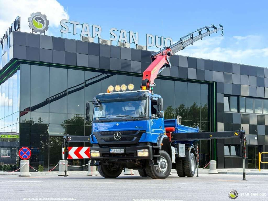 Mercedes-Benz AXOR 1833 4x4 Palfinger PK 22002 EH Crane Winch - Kamion me vinç: foto 1 Mercedes-Benz AXOR 1833 4x4 Palfinger PK 22002 EH Crane Winch - Kamion me vinç: foto 1