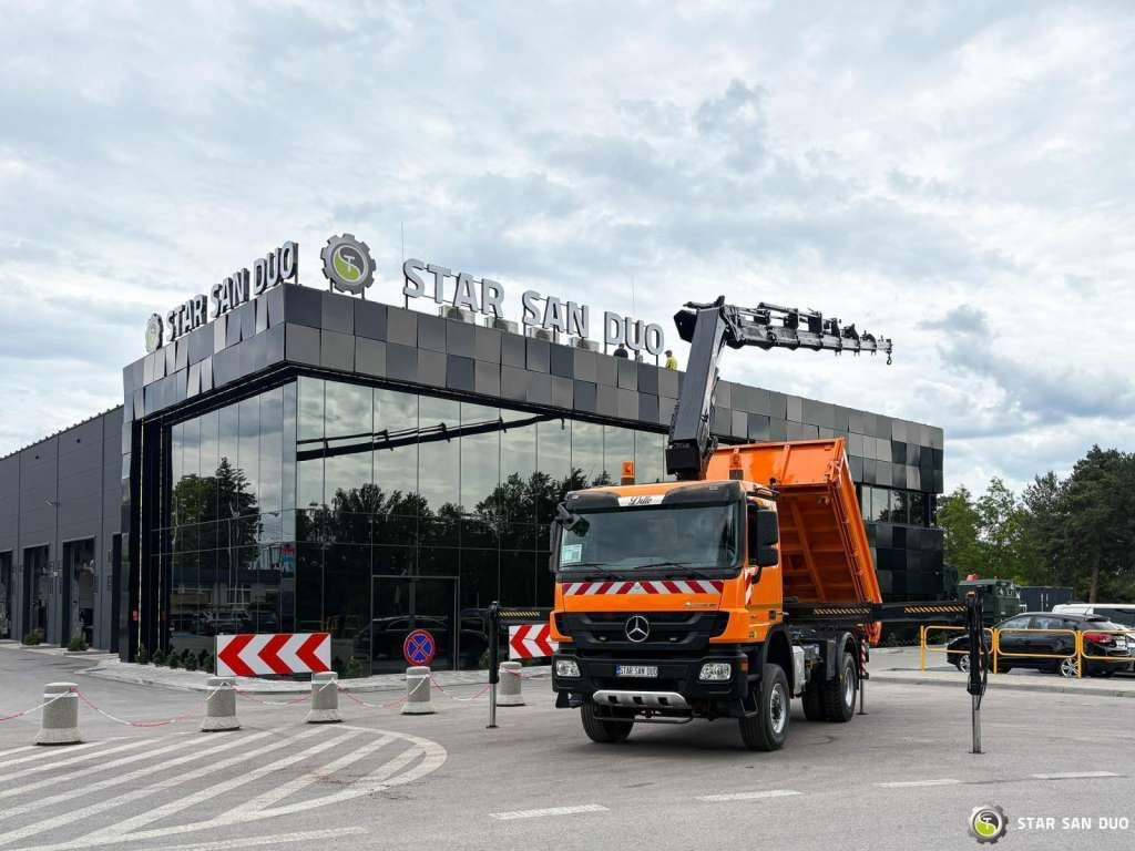 Mercedes-Benz Actros 1841 AK 4x4 Hiab 288E-7 Crane Kipper - Kamion me vinç: foto 2 Mercedes-Benz Actros 1841 AK 4x4 Hiab 288E-7 Crane Kipper - Kamion me vinç: foto 2