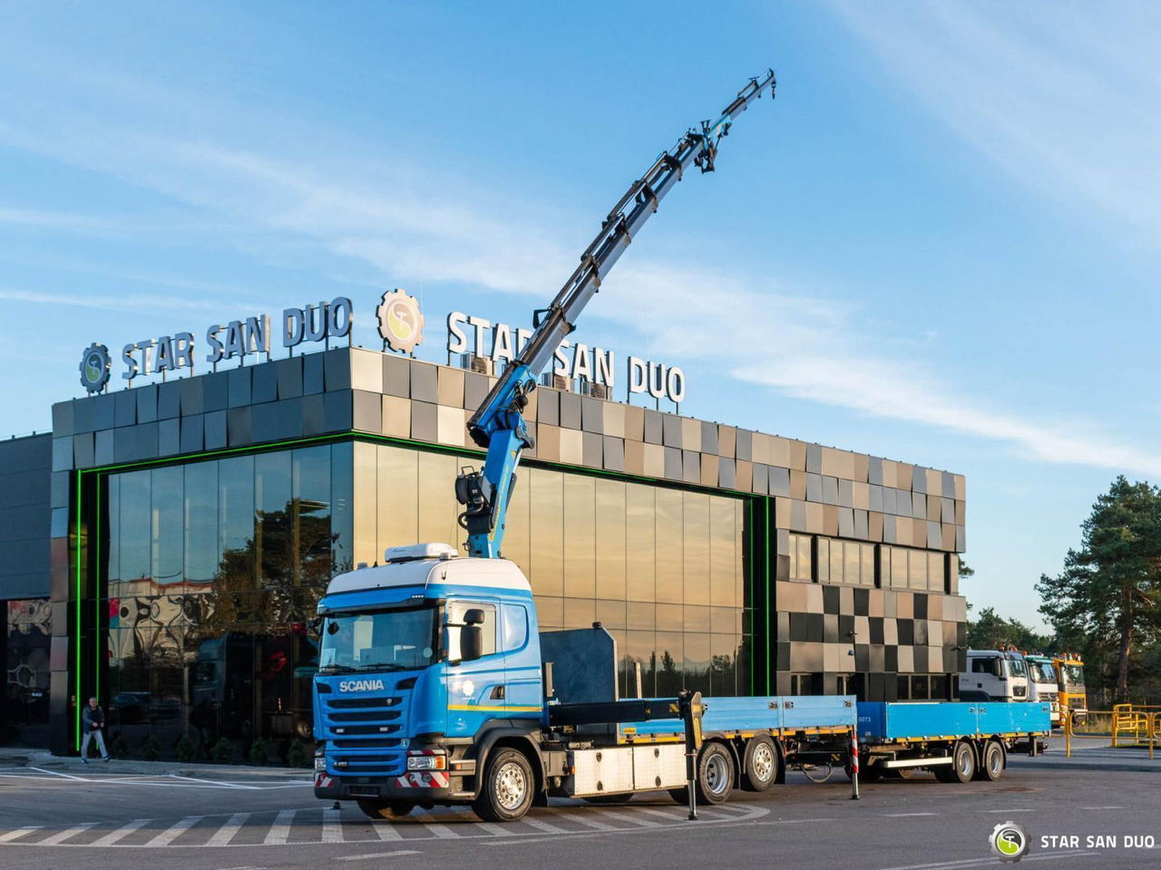 - Kamion me vinç: foto 5 - Kamion me vinç: foto 5