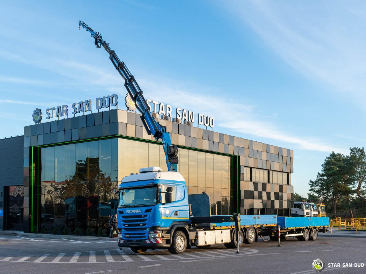 - Kamion me vinç: foto 4 - Kamion me vinç: foto 4