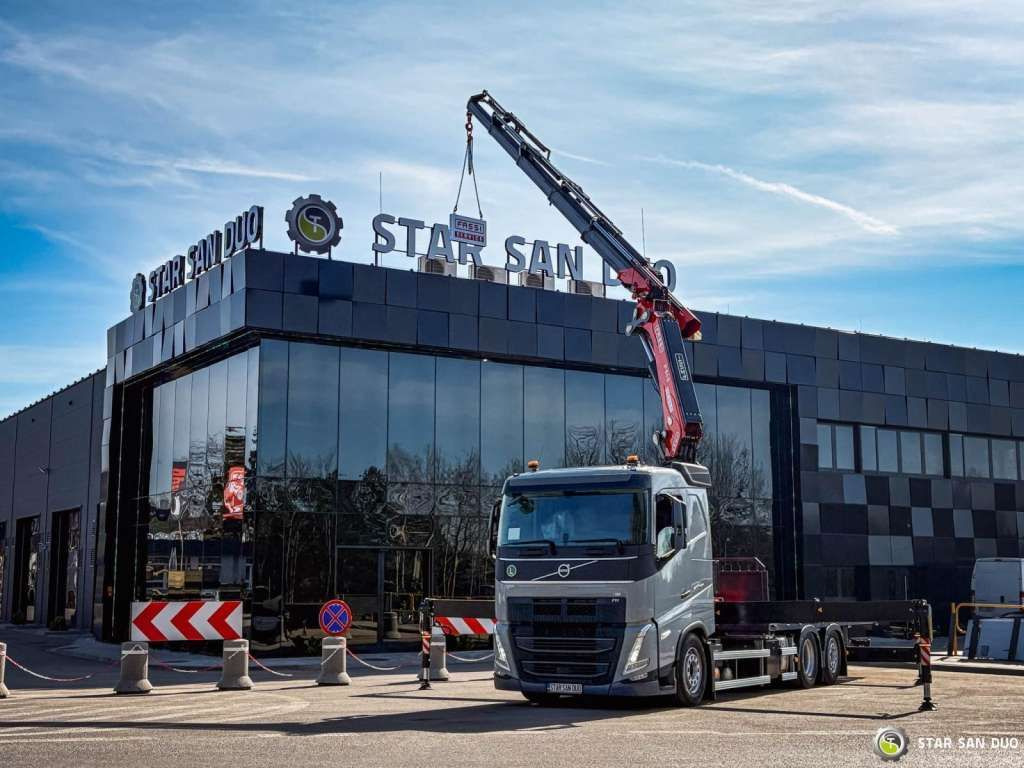 Volvo FH 500 6x2 FASSI F545R.A.2.25 CRANE KRAN NEW !! - Kamion me vinç: foto 2 Volvo FH 500 6x2 FASSI F545R.A.2.25 CRANE KRAN NEW !! - Kamion me vinç: foto 2