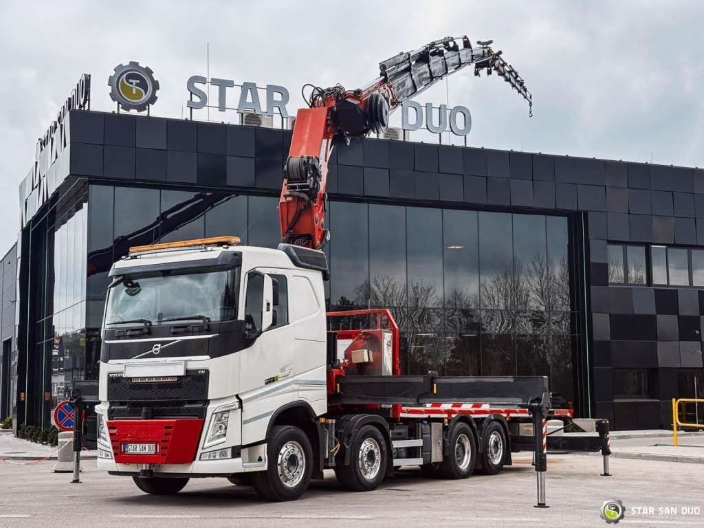 Volvo FH 550 8x2 HMF 8520 FLY JIB Winch Crane Euro 6 - Kamion me vinç: foto 1 Volvo FH 550 8x2 HMF 8520 FLY JIB Winch Crane Euro 6 - Kamion me vinç: foto 1
