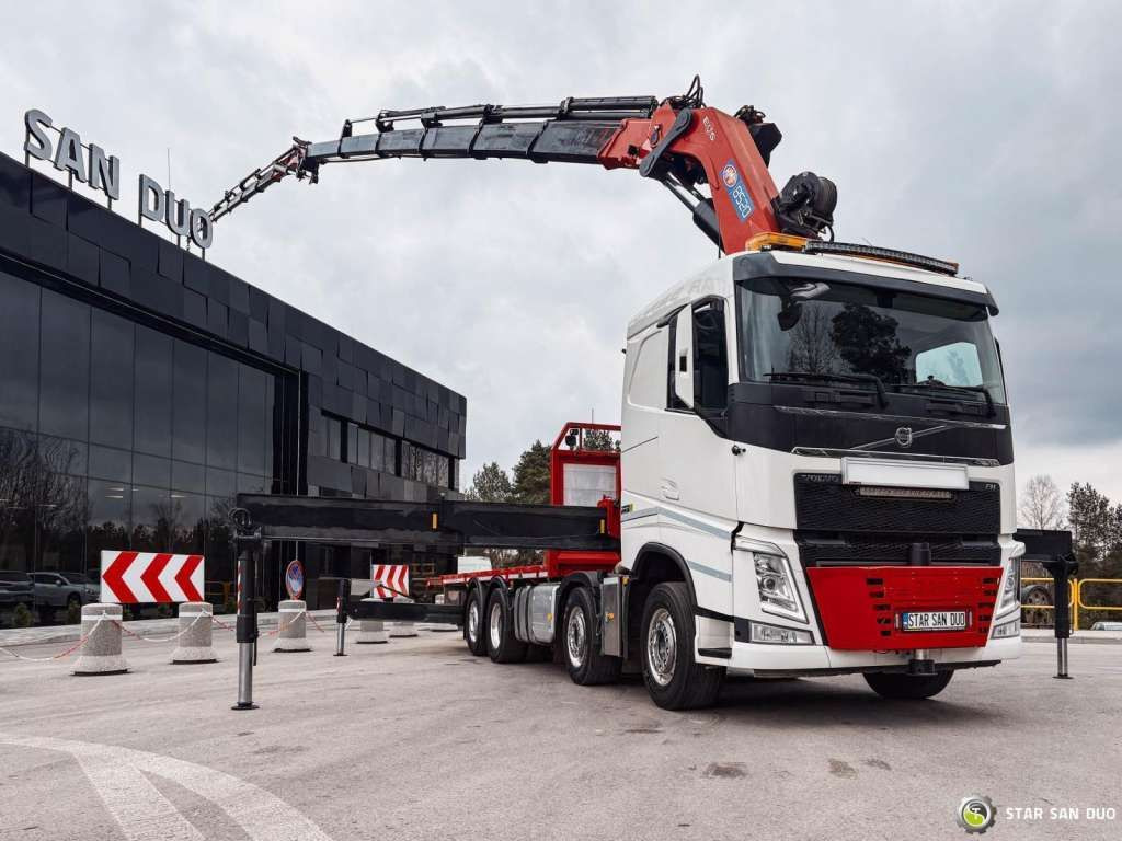 Volvo FH 550 8x2 HMF 8520 FLY JIB Winch Crane Euro 6 - Kamion me vinç: foto 3 Volvo FH 550 8x2 HMF 8520 FLY JIB Winch Crane Euro 6 - Kamion me vinç: foto 3