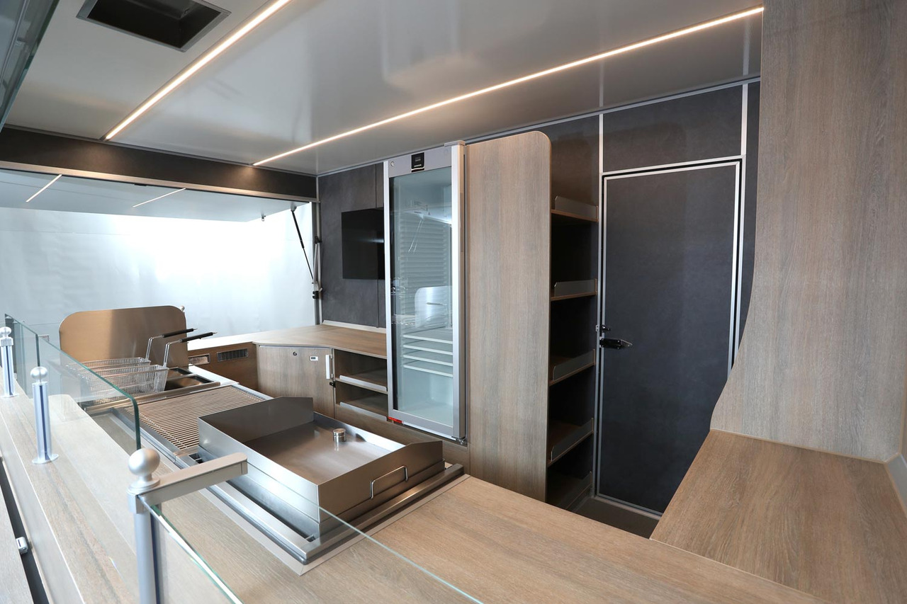 Wochenmarktmobil BORCO HÖHNS - Kamion shpërndarës: foto 2 Wochenmarktmobil BORCO HÖHNS - Kamion shpërndarës: foto 2