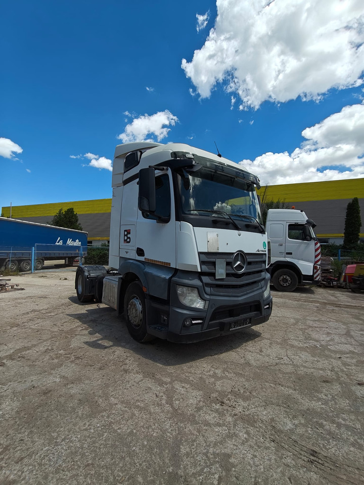 MERCEDES BENZ ACTROS - Gjysmë-kamion: foto 4 MERCEDES BENZ ACTROS - Gjysmë-kamion: foto 4