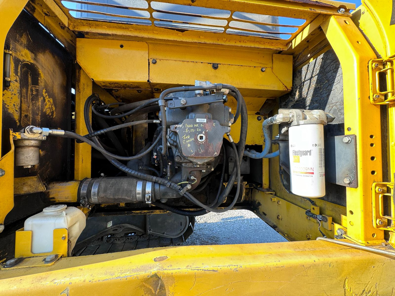 KOMATSU PC 360 LC 10 - Ekskavator me zinxhirë: foto 3 KOMATSU PC 360 LC 10 - Ekskavator me zinxhirë: foto 3