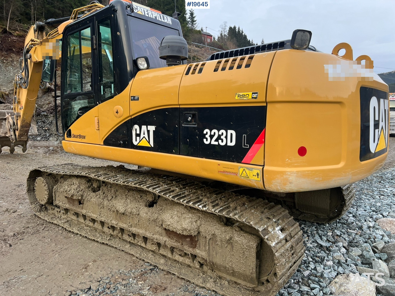 Caterpillar 323D - Ekskavator: foto 2 Caterpillar 323D - Ekskavator: foto 2
