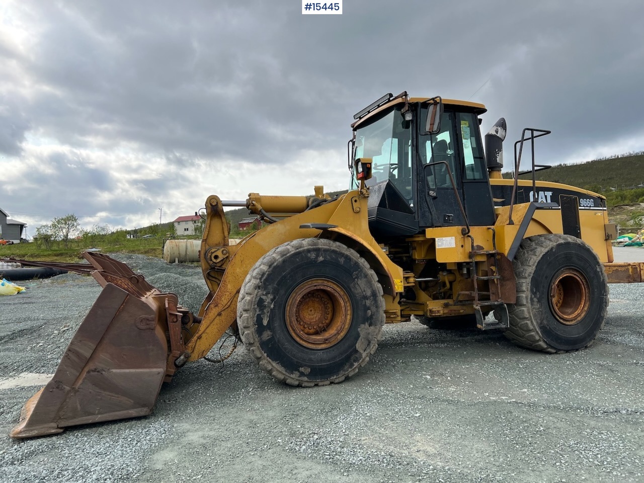 Caterpillar 966G - Fadrom me goma: foto 2 Caterpillar 966G - Fadrom me goma: foto 2