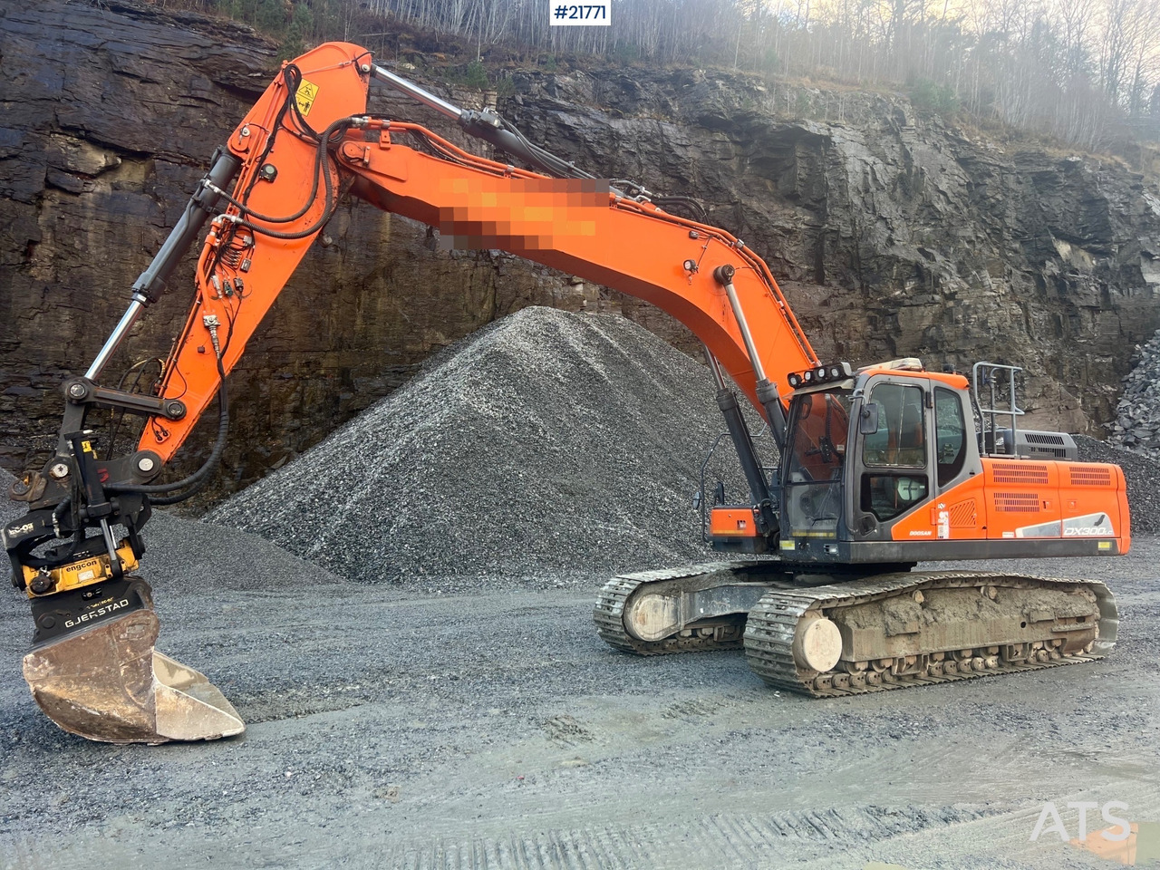 Doosan Dx300lc-5 Gravemaskin m/ rototilt og pusseskuffe - Ekskavator: foto 1 Doosan Dx300lc-5 Gravemaskin m/ rototilt og pusseskuffe - Ekskavator: foto 1