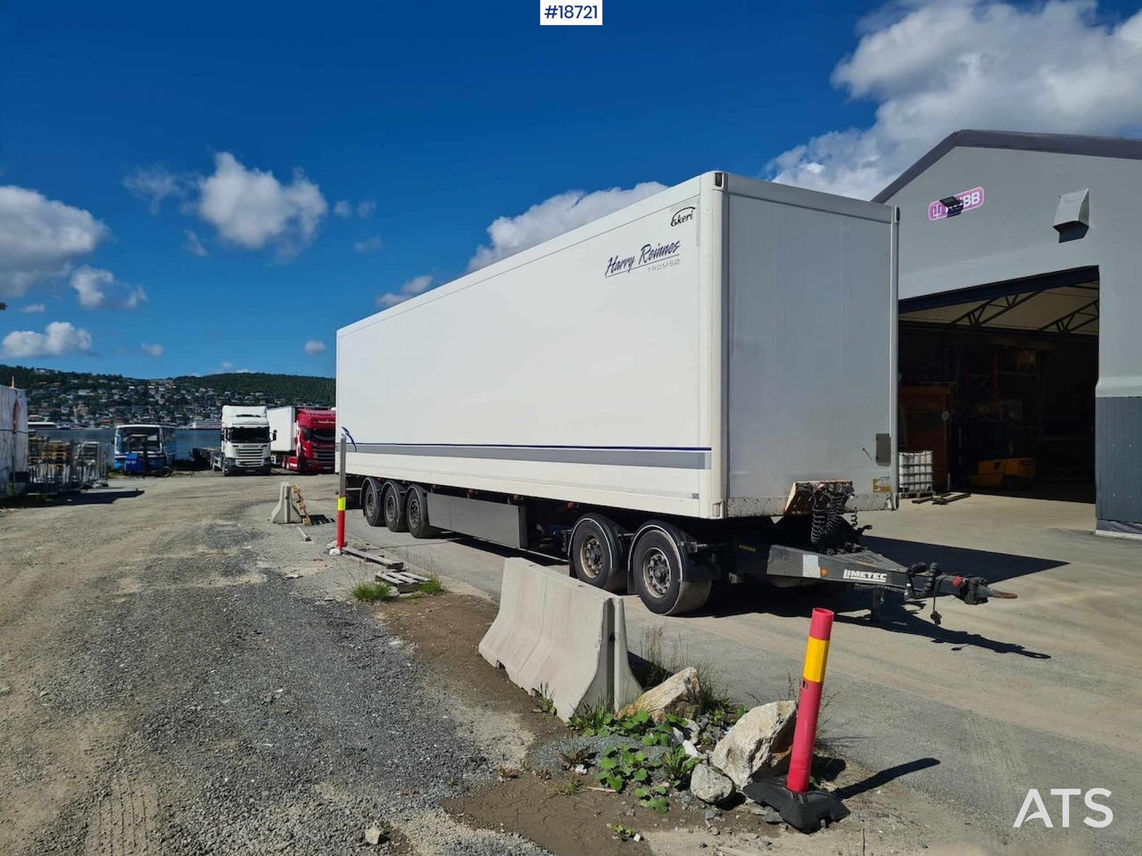 Ekeri 3 akslet skapsemi m/ full sideåpning - Rimorkio me vagonetë të mbyllur: foto 1 Ekeri 3 akslet skapsemi m/ full sideåpning - Rimorkio me vagonetë të mbyllur: foto 1
