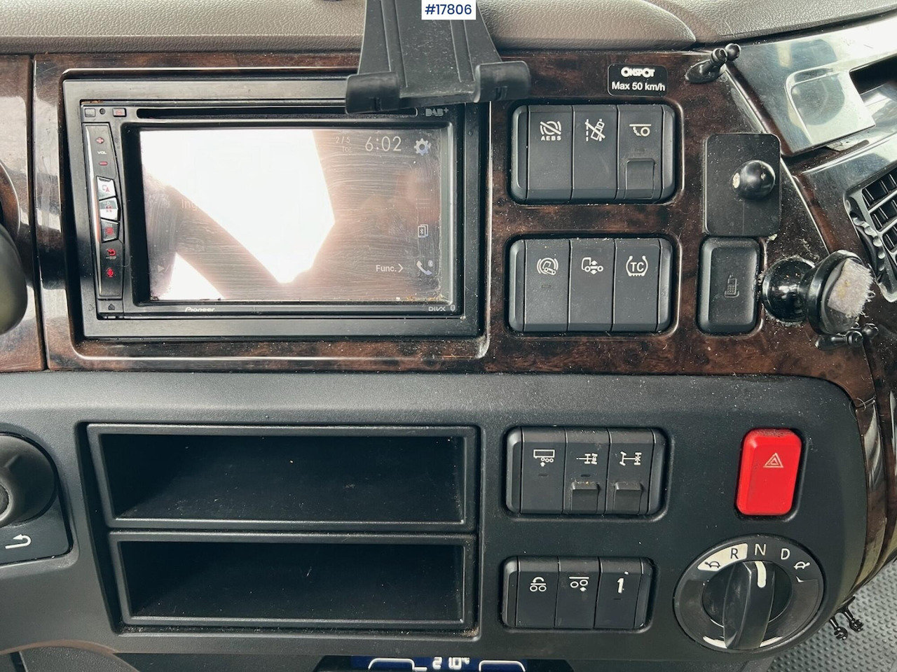 Gjysmë-kamion DAF XF 530: foto 22