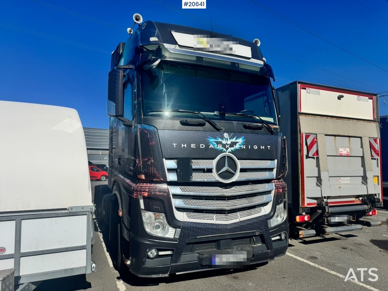 Mercedes 2551 - Gjysmë-kamion: foto 1 Mercedes 2551 - Gjysmë-kamion: foto 1