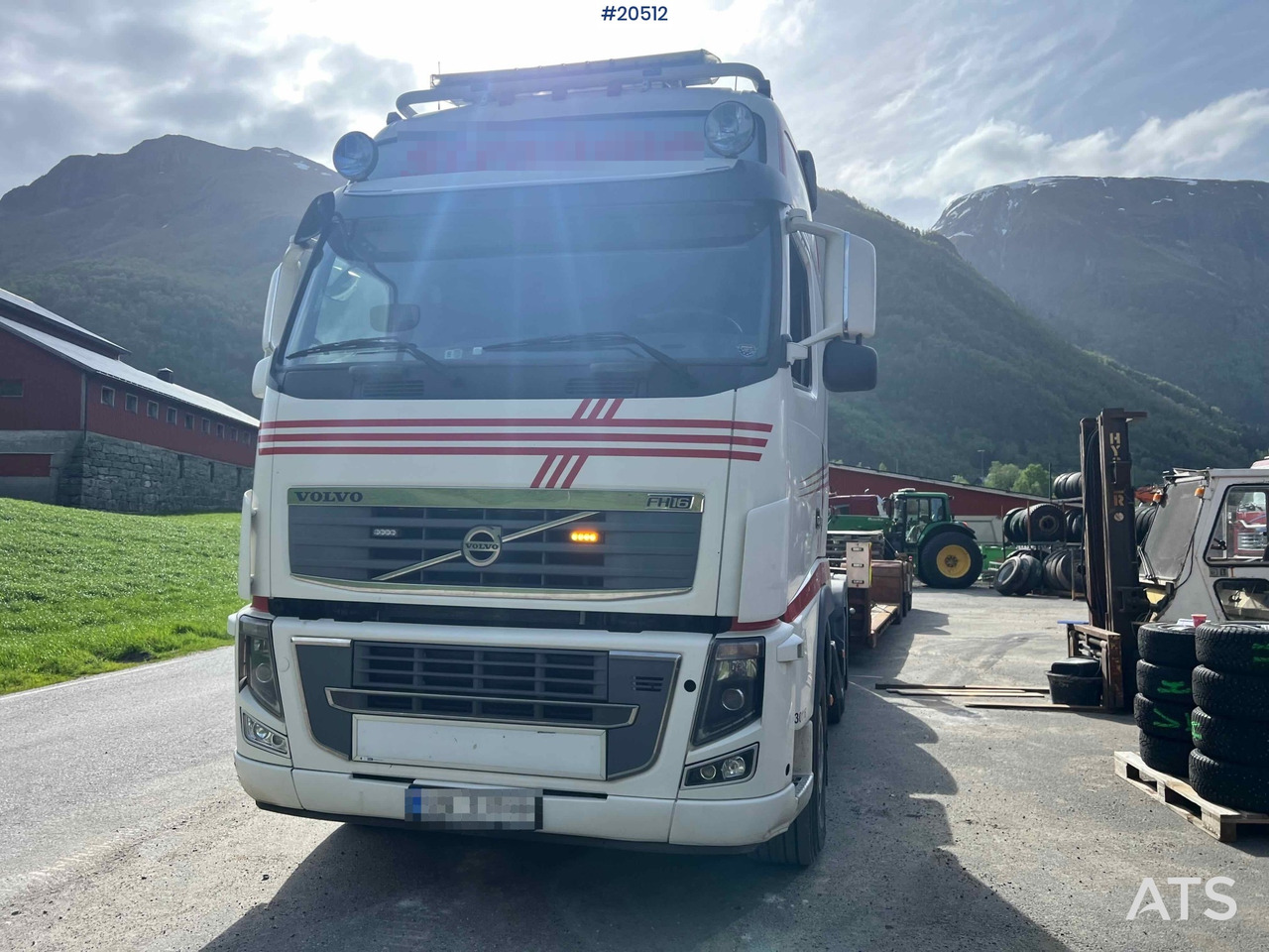 Volvo FH16 - Gjysmë-kamion: foto 4 Volvo FH16 - Gjysmë-kamion: foto 4