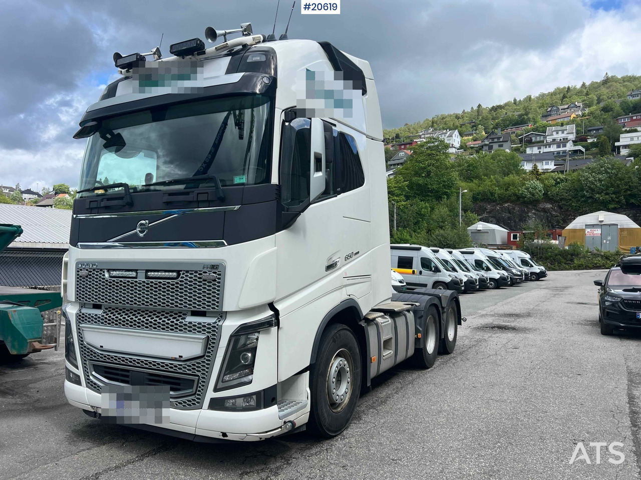 Volvo FH650 - Gjysmë-kamion: foto 1 Volvo FH650 - Gjysmë-kamion: foto 1
