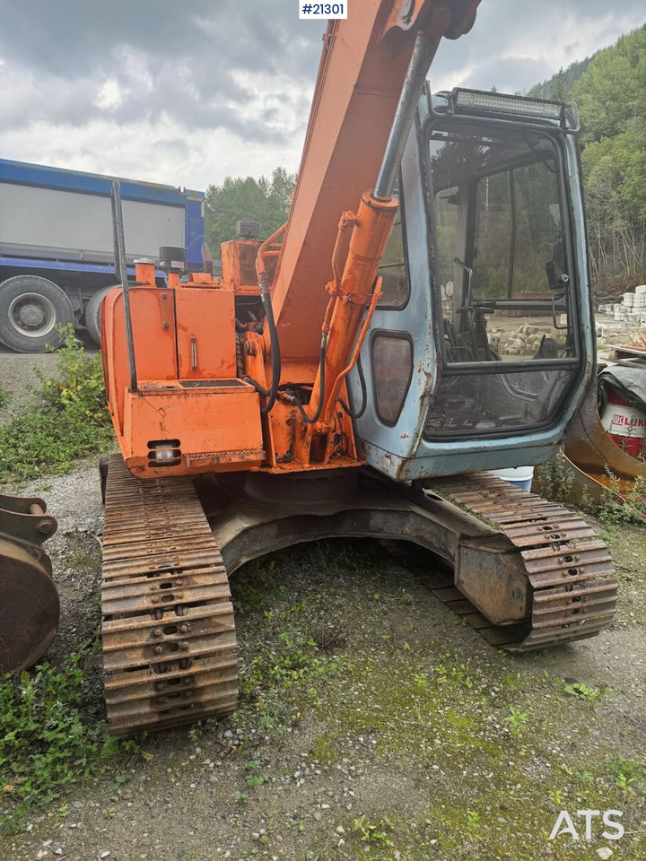 Hitachi EX60 - Ekskavator me zinxhirë: foto 5 Hitachi EX60 - Ekskavator me zinxhirë: foto 5