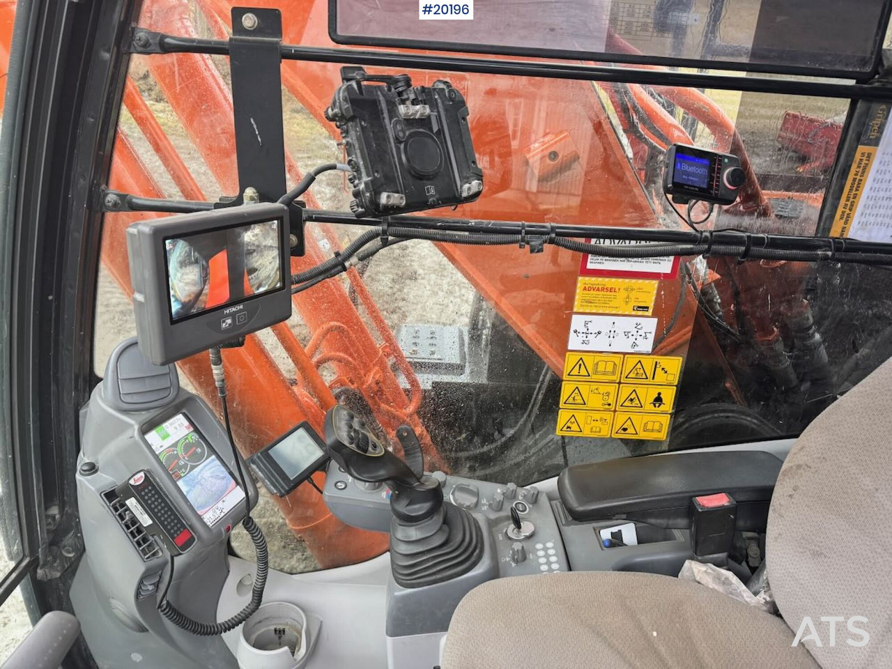 Ekskavator Hitachi ZX190 LC-6: foto 42