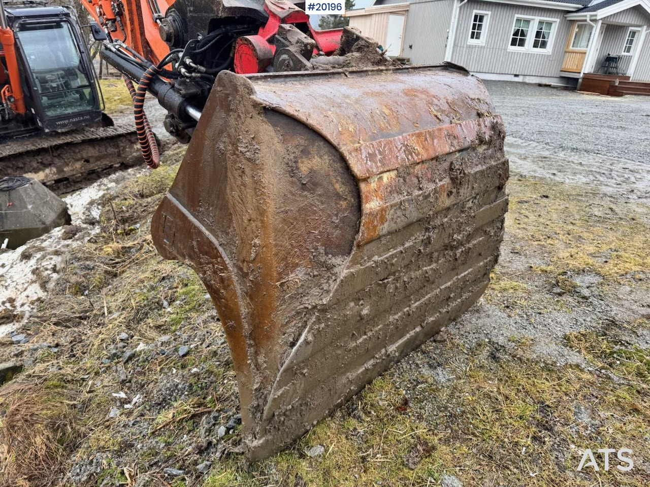 Ekskavator Hitachi ZX190 LC-6: foto 31