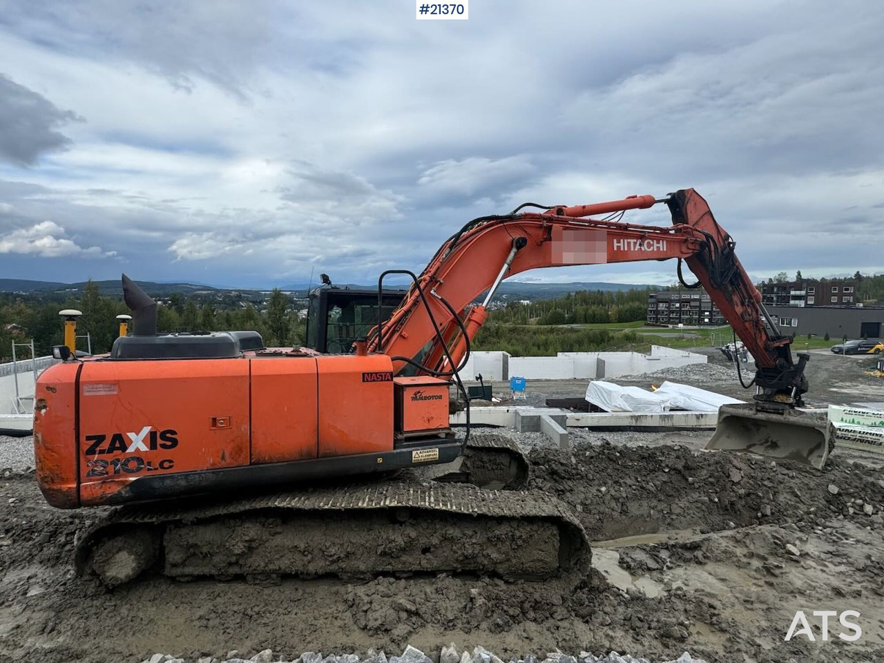 Hitachi ZX210LC-5B Beltegraver m/ tilt, skuffe og GPS. - Ekskavator me zinxhirë: foto 4 Hitachi ZX210LC-5B Beltegraver m/ tilt, skuffe og GPS. - Ekskavator me zinxhirë: foto 4