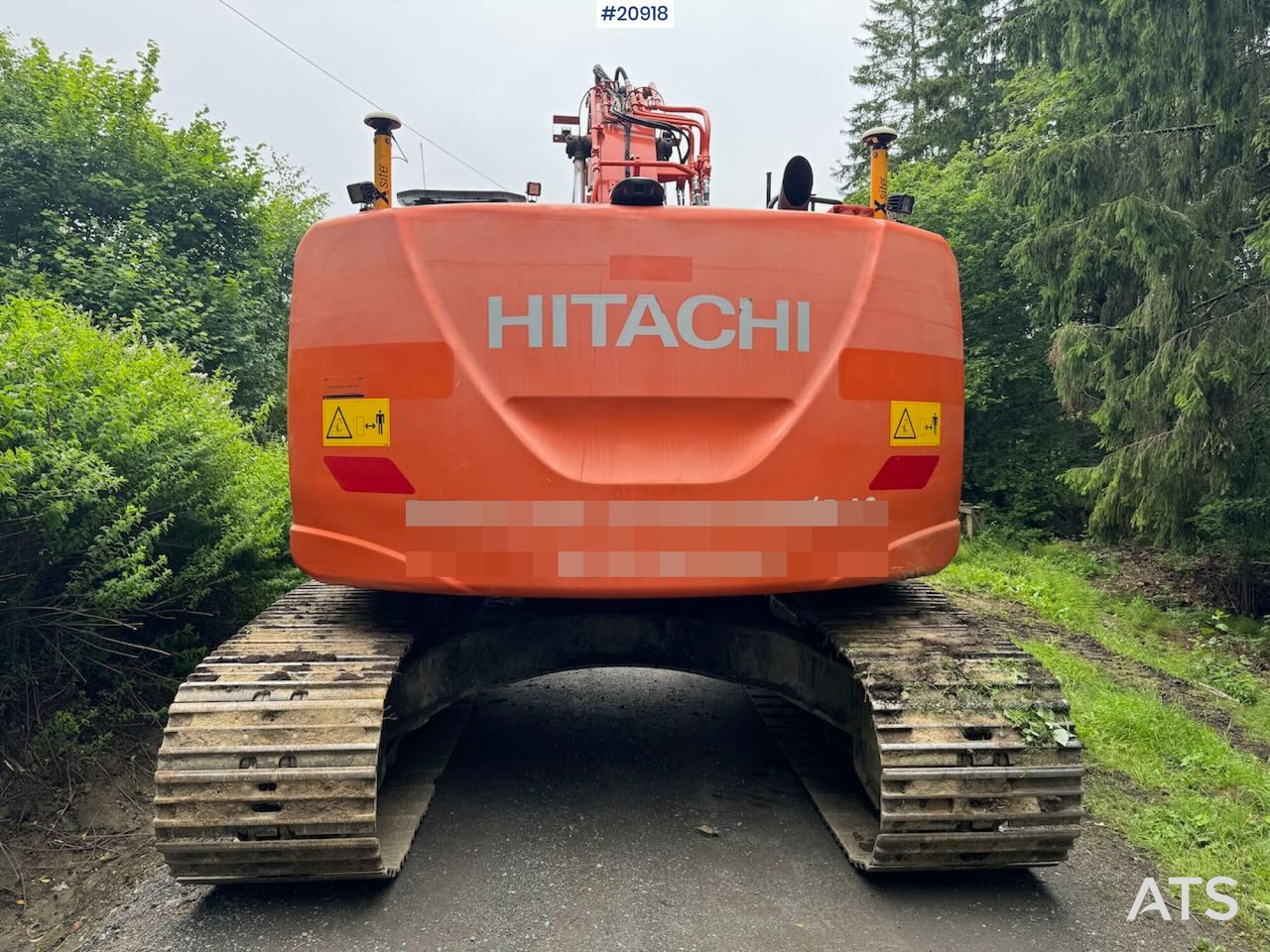 Hitachi ZX225 - Ekskavator me zinxhirë: foto 4 Hitachi ZX225 - Ekskavator me zinxhirë: foto 4