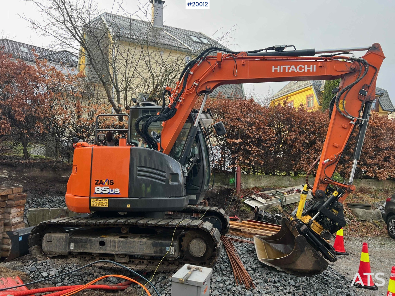 Hitachi zx85us-6 gravemaskin m/ rototilt med klype og pusseskuffe - Ekskavator me zinxhirë: foto 3 Hitachi zx85us-6 gravemaskin m/ rototilt med klype og pusseskuffe - Ekskavator me zinxhirë: foto 3