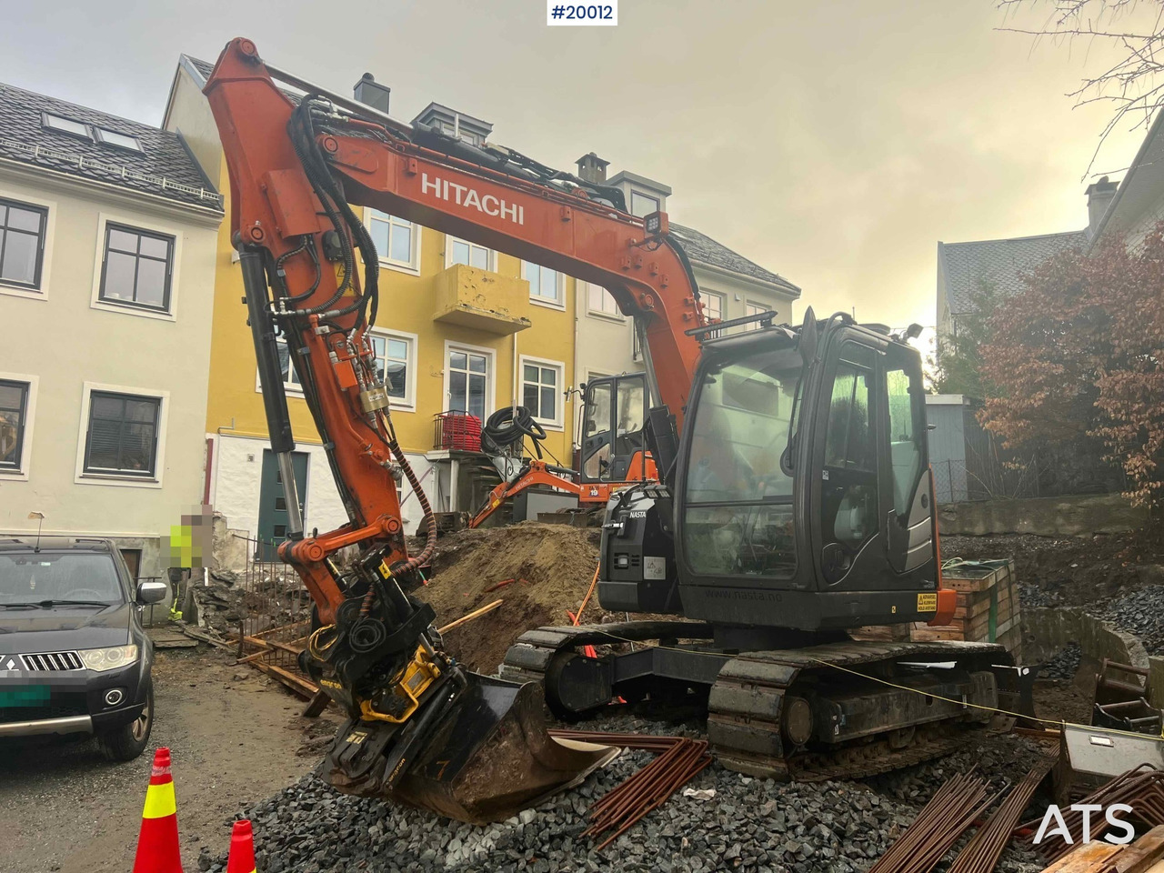 Hitachi zx85us-6 gravemaskin m/ rototilt med klype og pusseskuffe - Ekskavator me zinxhirë: foto 5 Hitachi zx85us-6 gravemaskin m/ rototilt med klype og pusseskuffe - Ekskavator me zinxhirë: foto 5