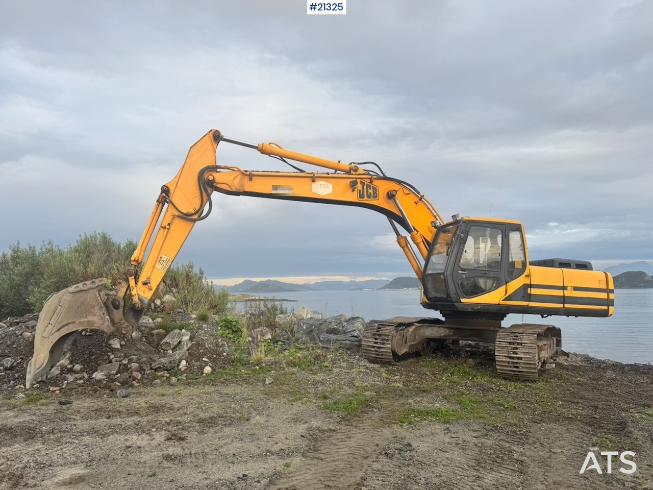 Jcb JS200LC - Ekskavator me zinxhirë: foto 1 Jcb JS200LC - Ekskavator me zinxhirë: foto 1