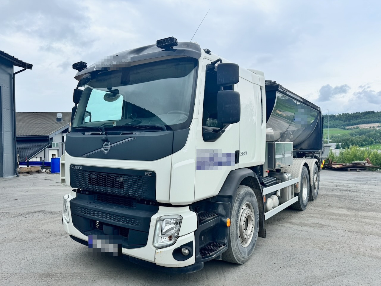 Volvo FE320 - Kamioni, Makineri asfalti: foto 2 Volvo FE320 - Kamioni, Makineri asfalti: foto 2