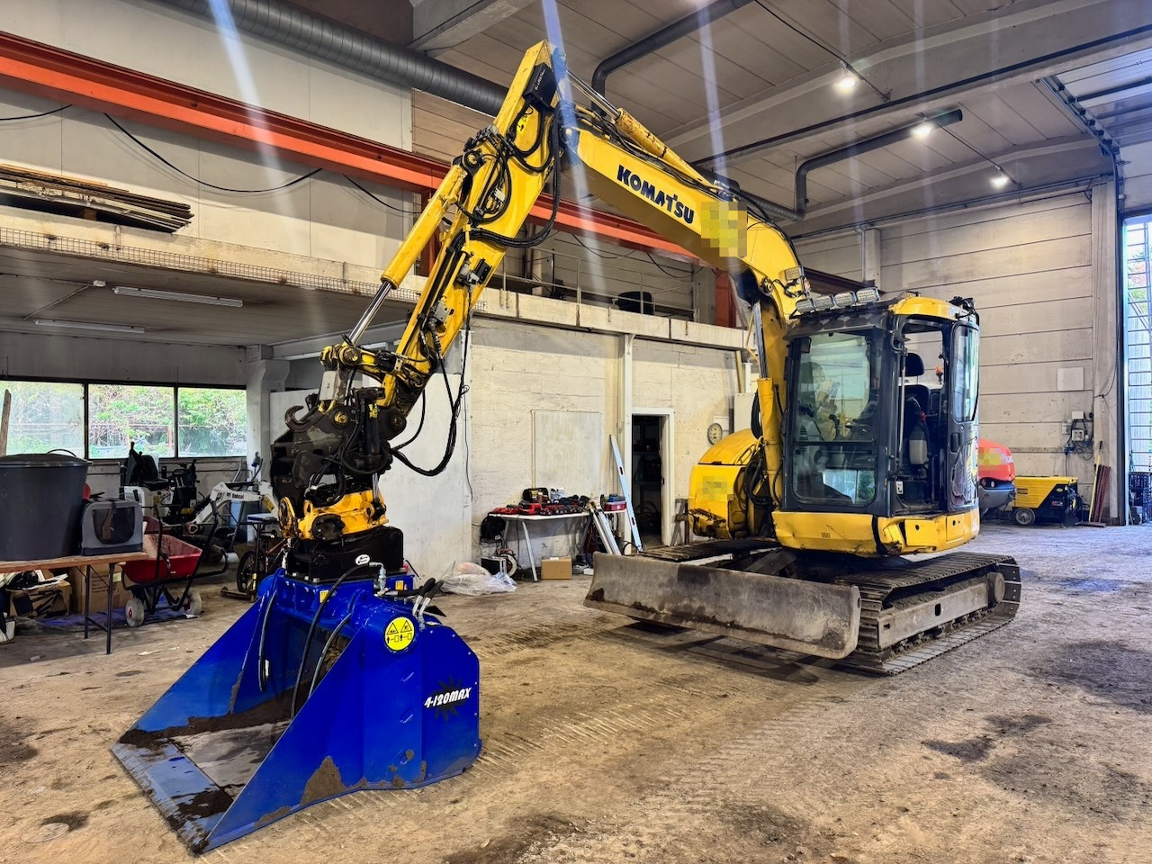 Komatsu 2013 Komatsu PC78US-8 Beltegraver m/ Rototilt og 2 skuffer. - Ekskavator me zinxhirë: foto 1 Komatsu 2013 Komatsu PC78US-8 Beltegraver m/ Rototilt og 2 skuffer. - Ekskavator me zinxhirë: foto 1