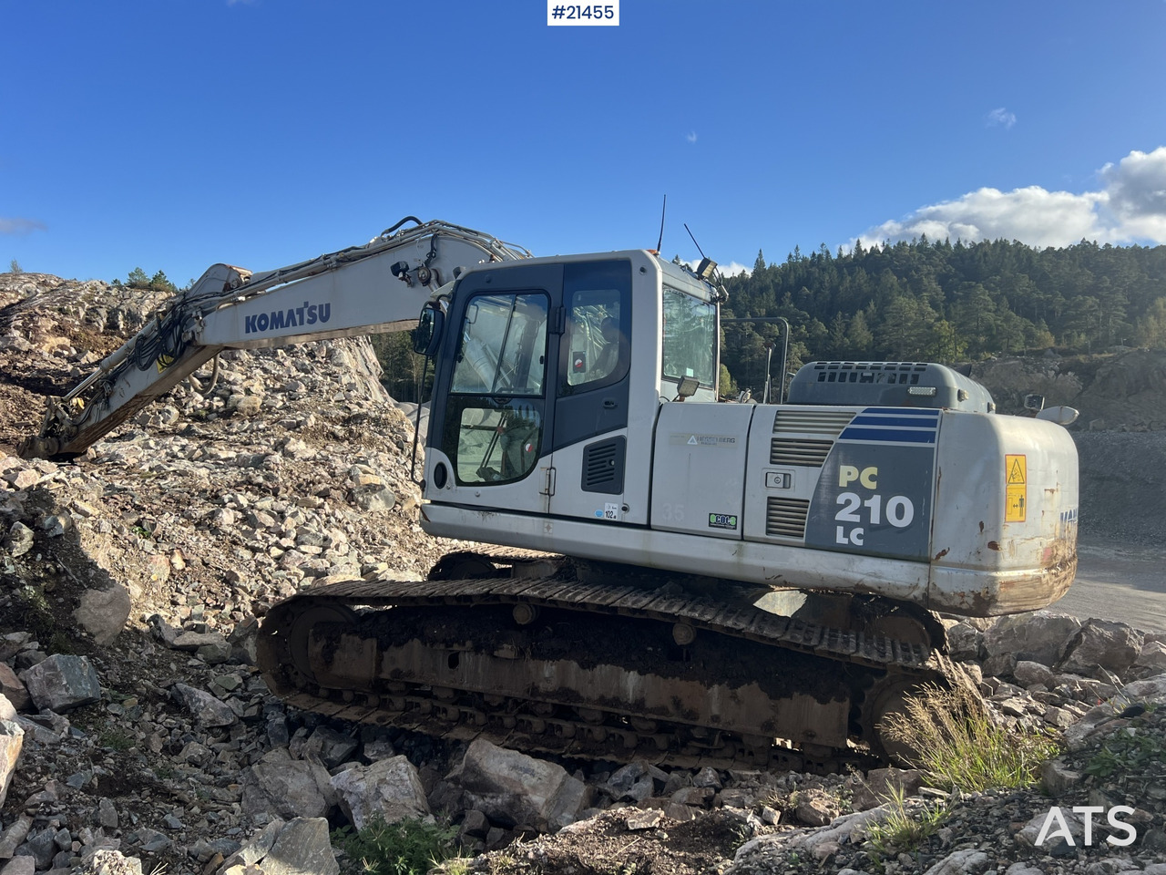 Komatsu PC210LC-8 - Ekskavator me zinxhirë: foto 1 Komatsu PC210LC-8 - Ekskavator me zinxhirë: foto 1