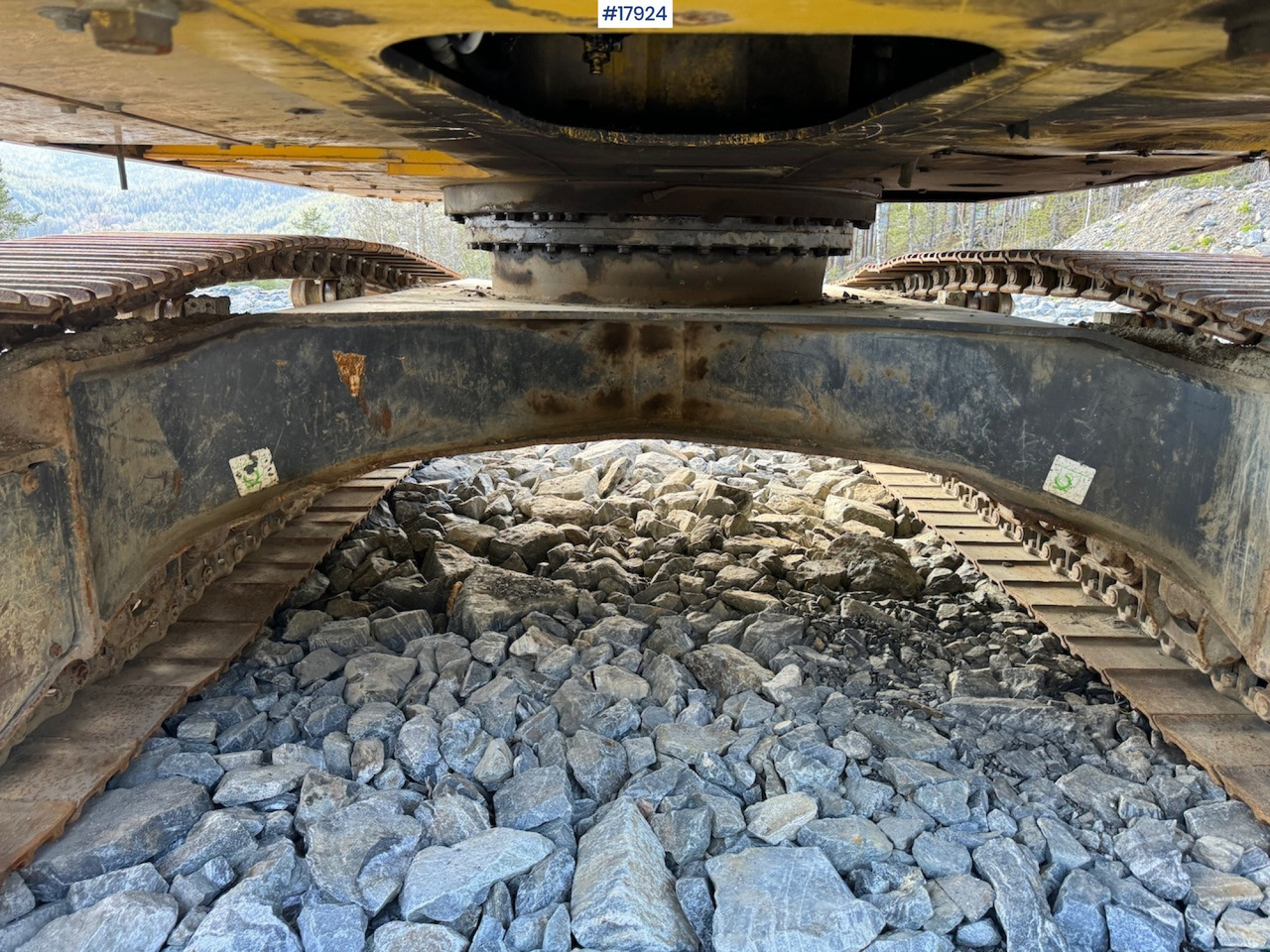 Ekskavator me zinxhirë Komatsu PC240LC-10: foto 23