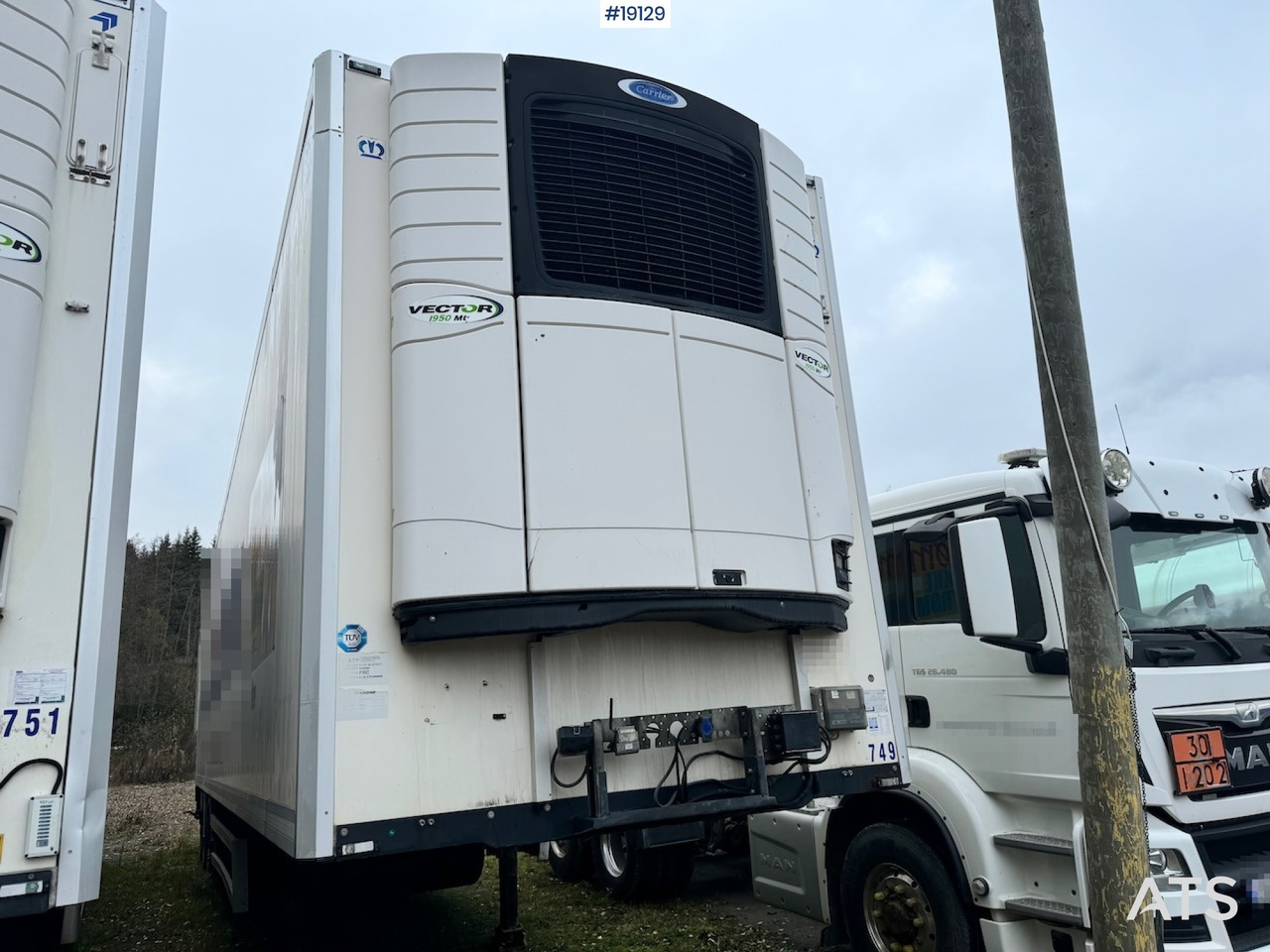 Krone thermotralle - Gjysmë rimorkio frigorifer: foto 1 Krone thermotralle - Gjysmë rimorkio frigorifer: foto 1