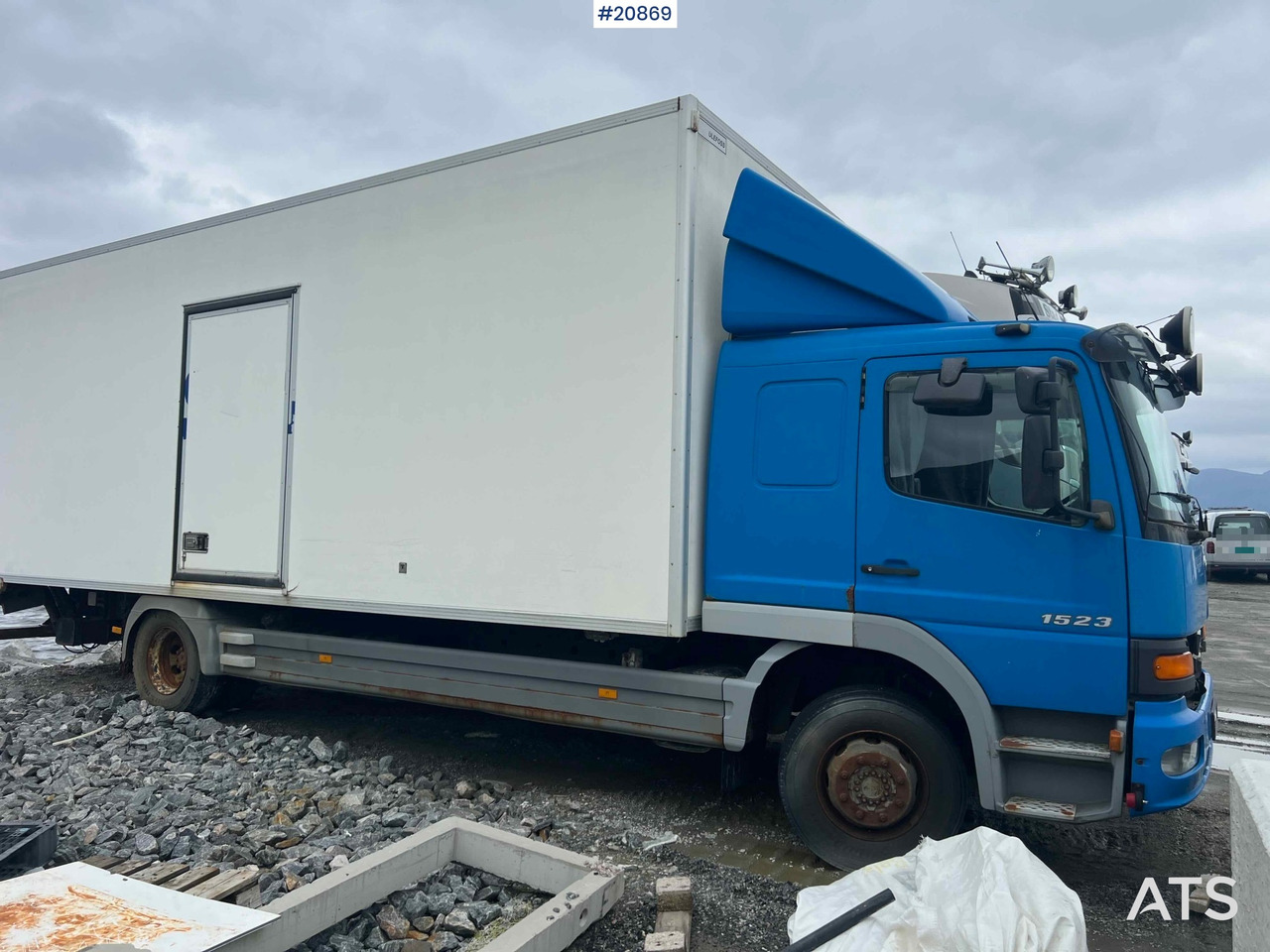 Mercedes 1523 - Kamion vagonetë: foto 5 Mercedes 1523 - Kamion vagonetë: foto 5