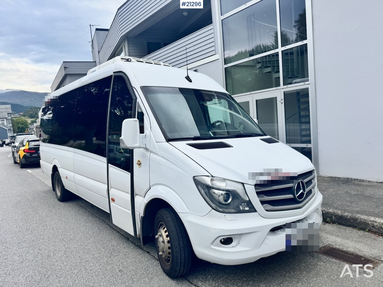 Mercedes 519 CDI - Minibus, Furgon pasagjerësh: foto 1 Mercedes 519 CDI - Minibus, Furgon pasagjerësh: foto 1