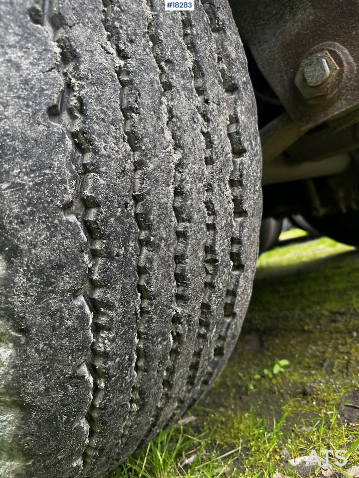 Nor-Slep Trippel kjerre - Rimorkio vetëshkarkuese: foto 4 Nor-Slep Trippel kjerre - Rimorkio vetëshkarkuese: foto 4