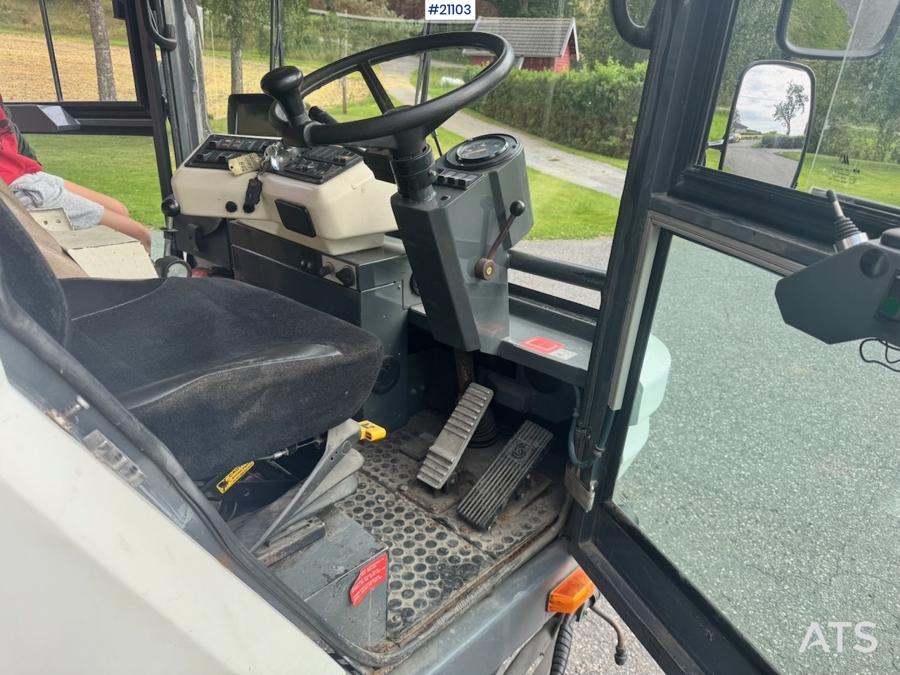 Makinë fshirëse për rrugët Ravo 540: foto 31