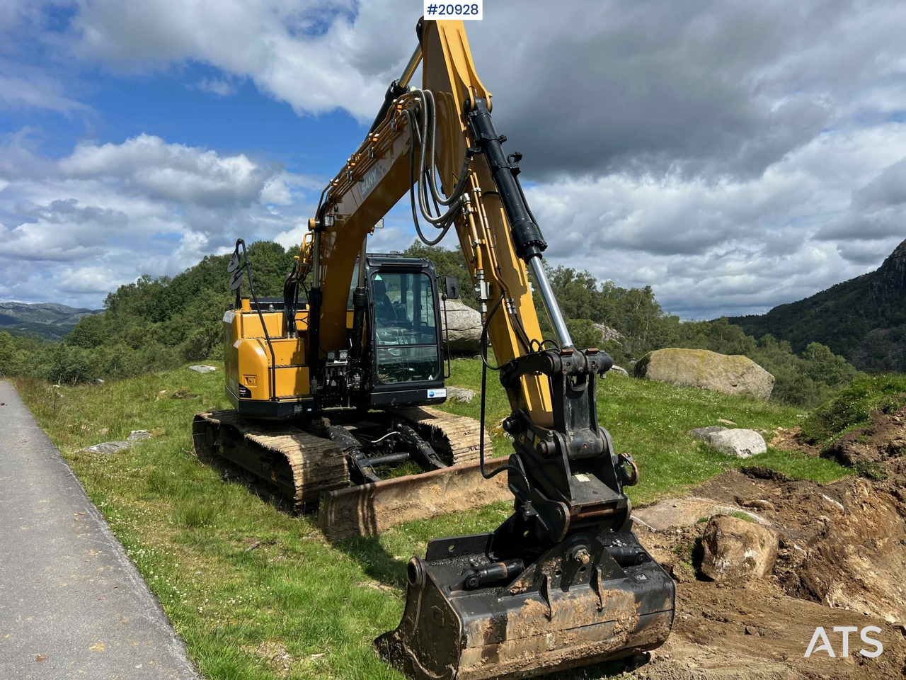 SANY sy155U gravemaskin m/ dyrkeskuffe, hydraulisk pusseskuffe og tannskuffe. SE VIDEO - Ekskavator me zinxhirë: foto 3 SANY sy155U gravemaskin m/ dyrkeskuffe, hydraulisk pusseskuffe og tannskuffe. SE VIDEO - Ekskavator me zinxhirë: foto 3