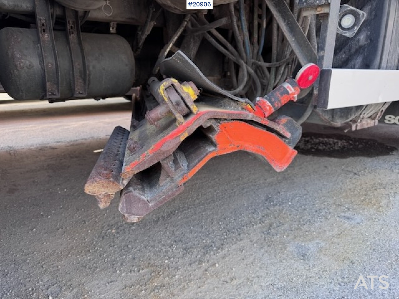 Kamion vetëshkarkues Scania R560: foto 30