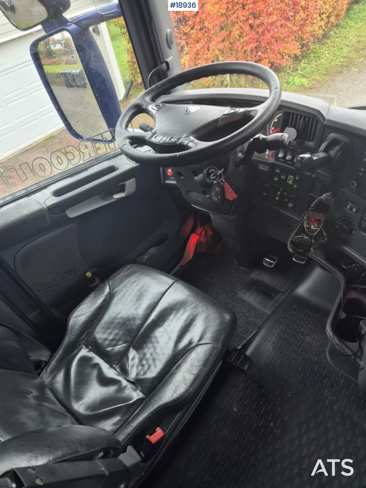 Interior photo 1: Kamion vetëshkarkues Scania R560