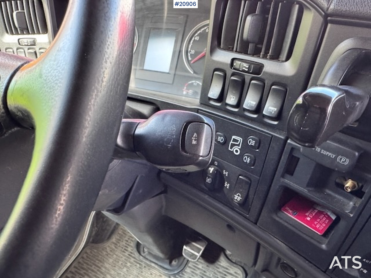 Kamion vetëshkarkues Scania R560: foto 47