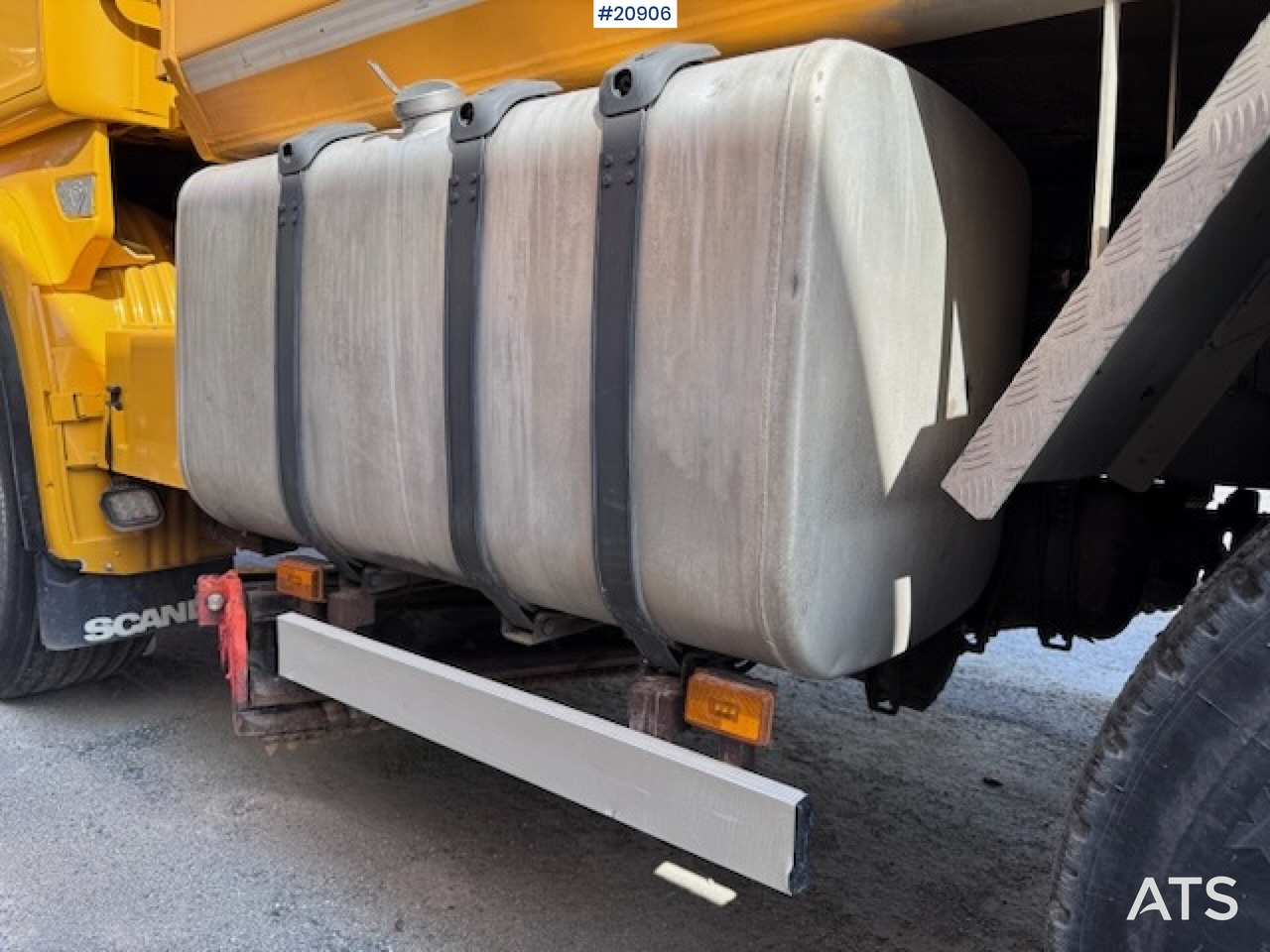 Kamion vetëshkarkues Scania R560: foto 18