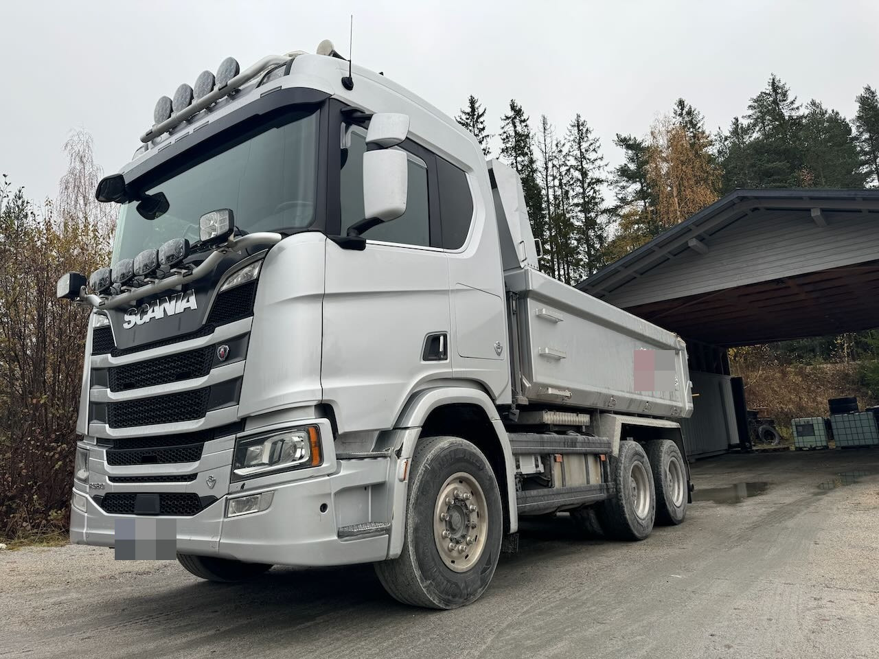 Scania R580 6x4 Brøyterigget Tippbil - Kamion vetëshkarkues: foto 3 Scania R580 6x4 Brøyterigget Tippbil - Kamion vetëshkarkues: foto 3