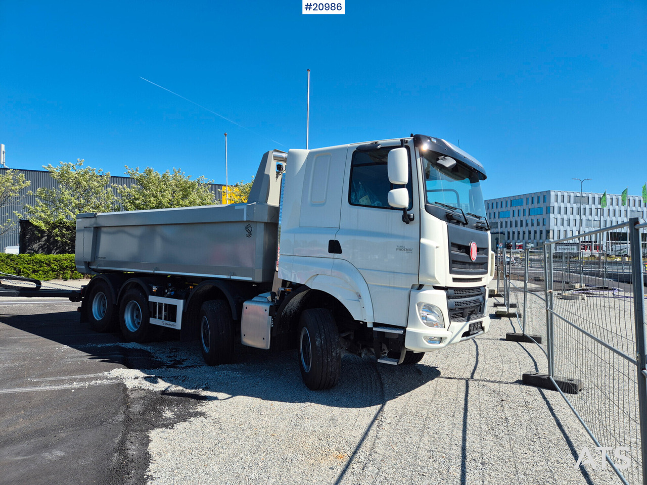 Tatra 8P6R43 - Kamion vetëshkarkues: foto 3 Tatra 8P6R43 - Kamion vetëshkarkues: foto 3