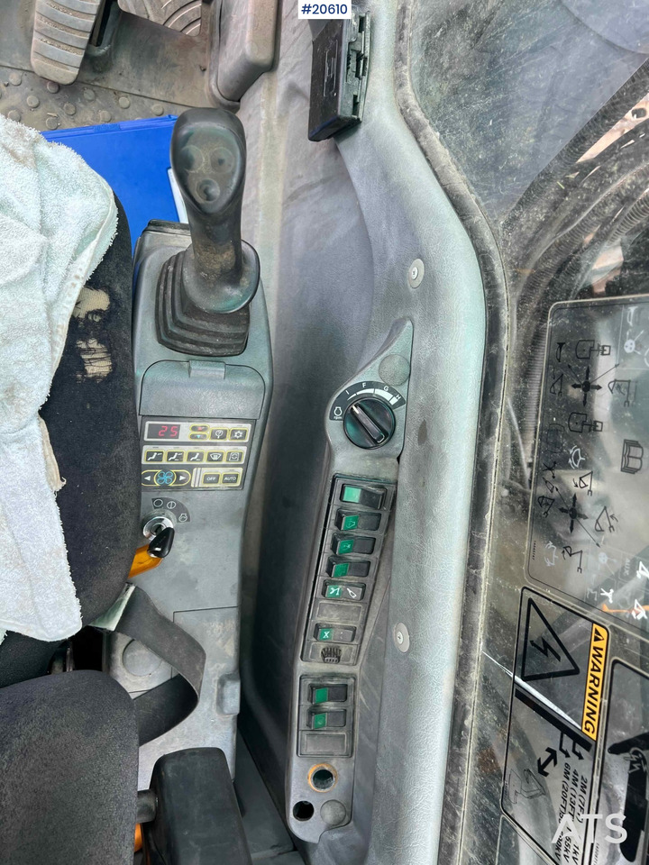 Ekskavator Volvo EC240B: foto 37