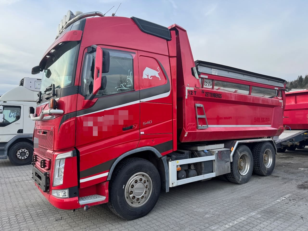 Volvo FH 540 - Kamion vetëshkarkues: foto 3 Volvo FH 540 - Kamion vetëshkarkues: foto 3