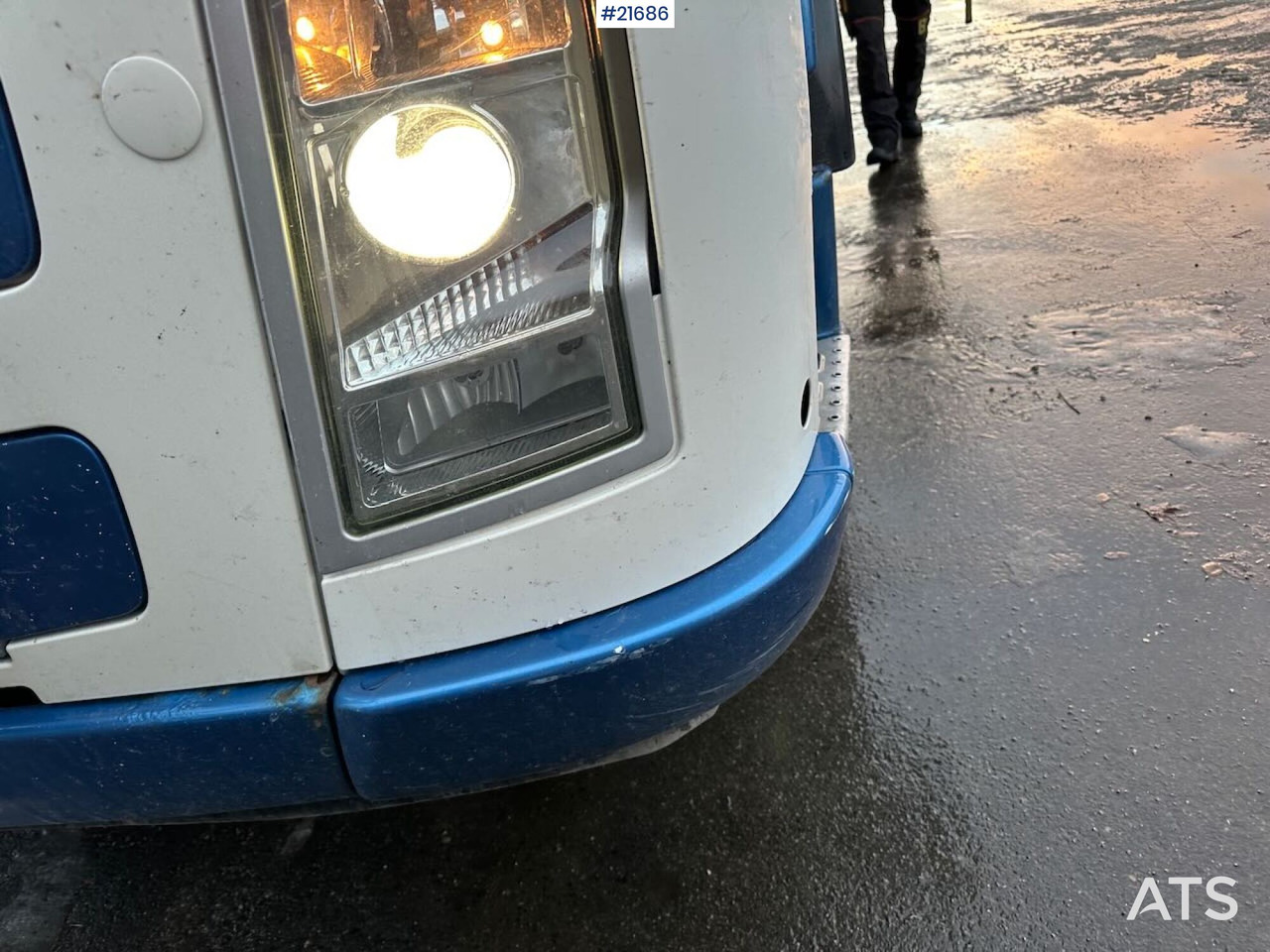 Kamion me vinç Volvo FM12 Globetrotter 6x4 kranbil m/ bak montert 18 t/m kran og vinsj. SE VIDEO: foto 7