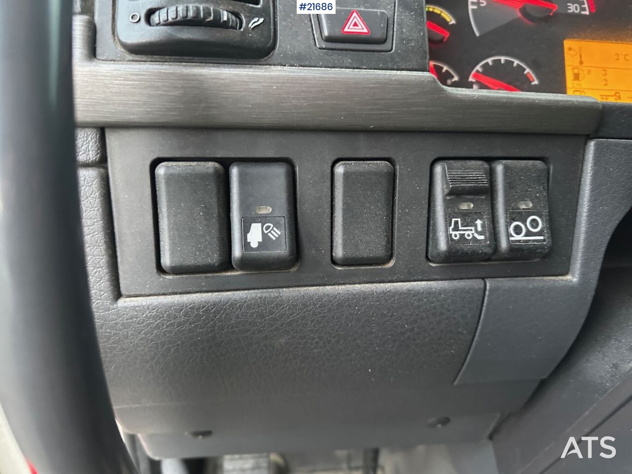 Kamion me vinç Volvo FM12 Globetrotter 6x4 kranbil m/ bak montert 18 t/m kran og vinsj. SE VIDEO: foto 45