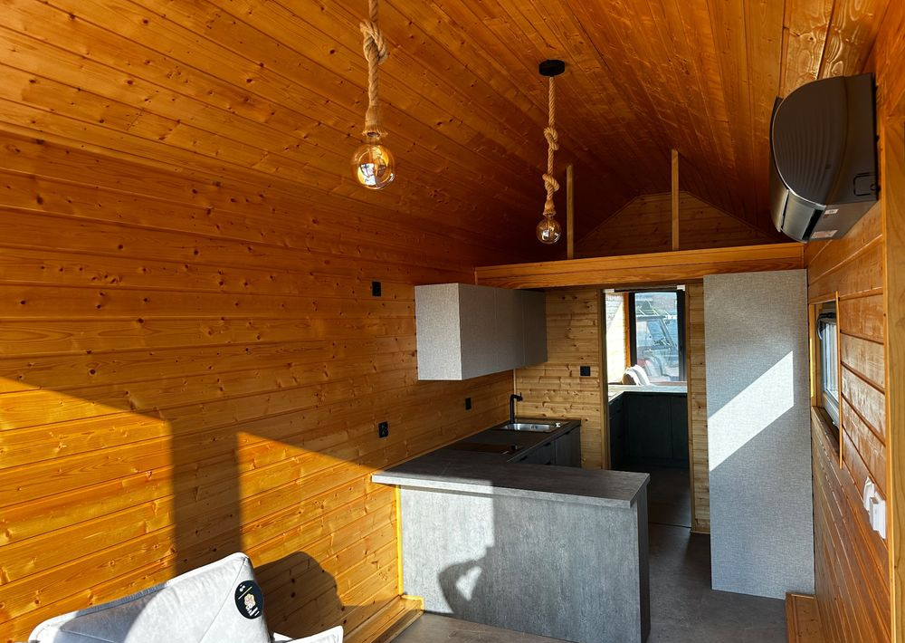 Boro Drewniany DOMEK MOBILNY na przyczepie 7,5m x 2,5m - Rulot: foto 4 Boro Drewniany DOMEK MOBILNY na przyczepie 7,5m x 2,5m - Rulot: foto 4