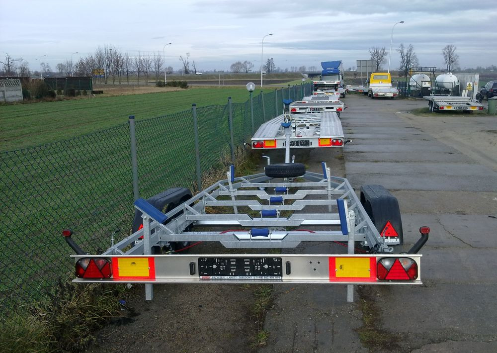 Boro PRZYCZEPA POD ŁÓDŹ! 7,30M! - Rimorkio varkash: foto 3 Boro PRZYCZEPA POD ŁÓDŹ! 7,30M! - Rimorkio varkash: foto 3